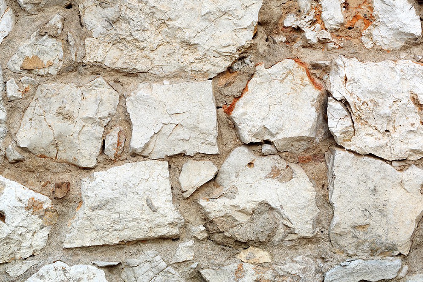 Mur en pierre - S1E1