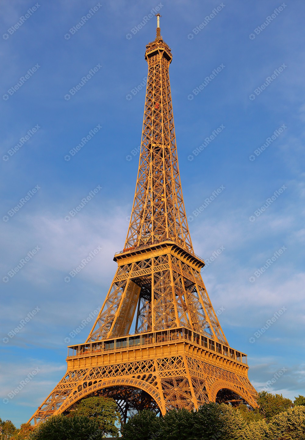 Tour Eiffel - Ville de Paris - S1E2