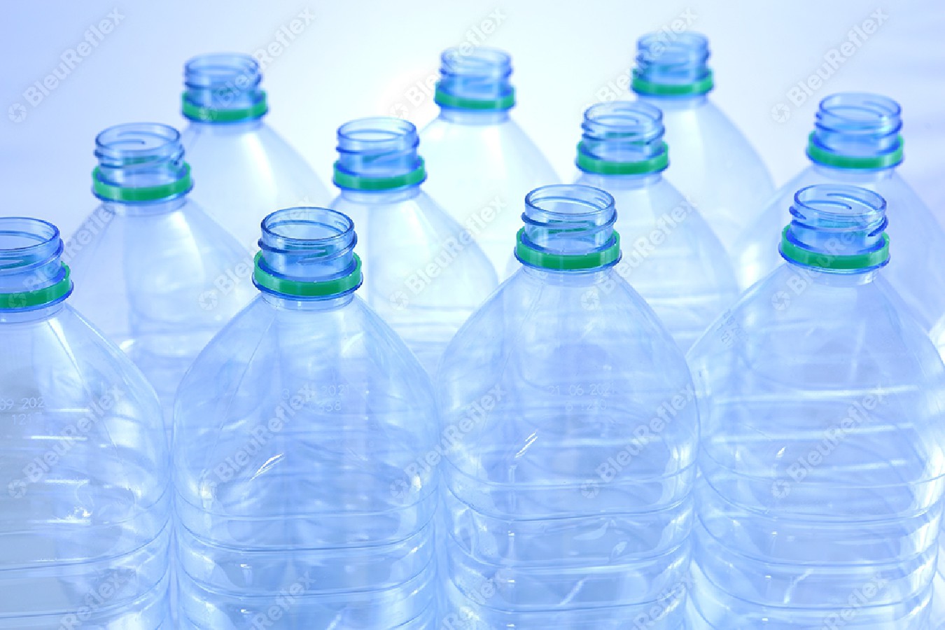 Bouteille d'eau en plastique